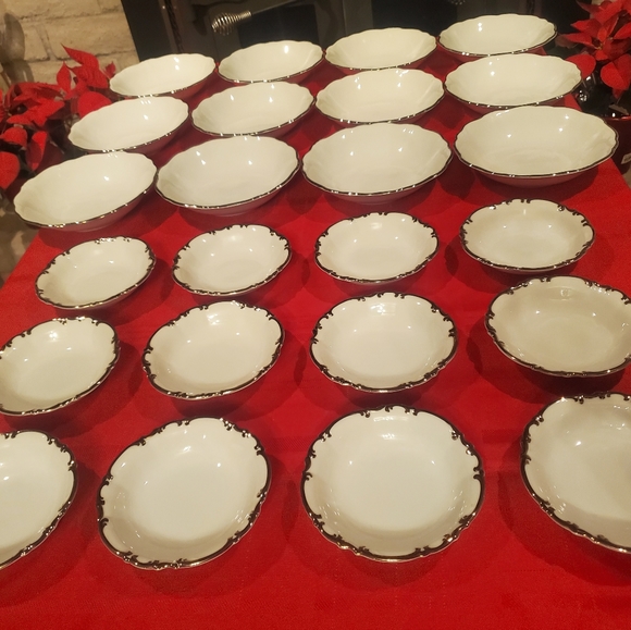 Hutschenreuther Vintage Fine Bone China - Picture 9 of 10